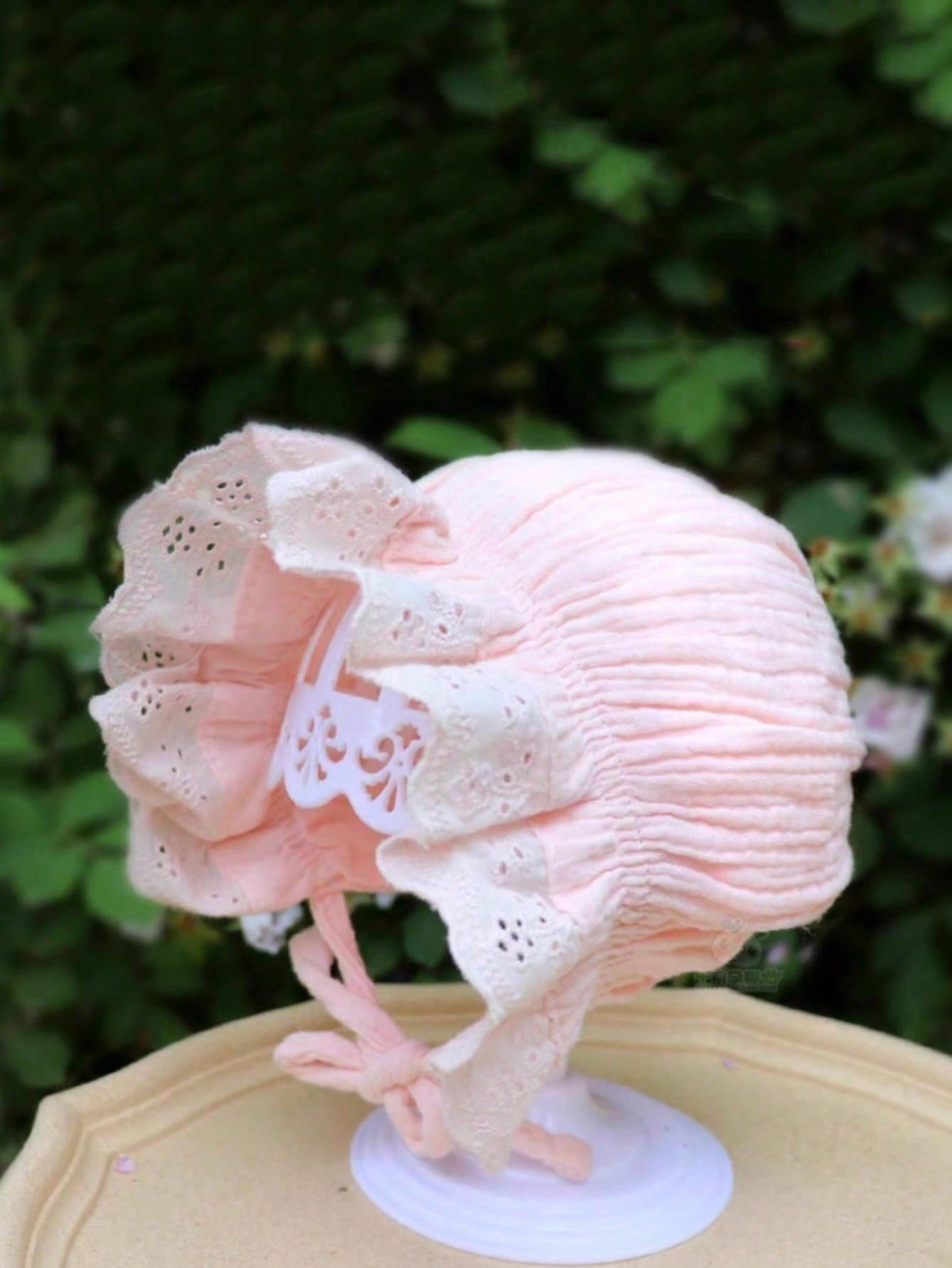 Embroidery Embellishments - 1 Stück Vintage Spitzen-Blumen-Babymütze für Mädchen