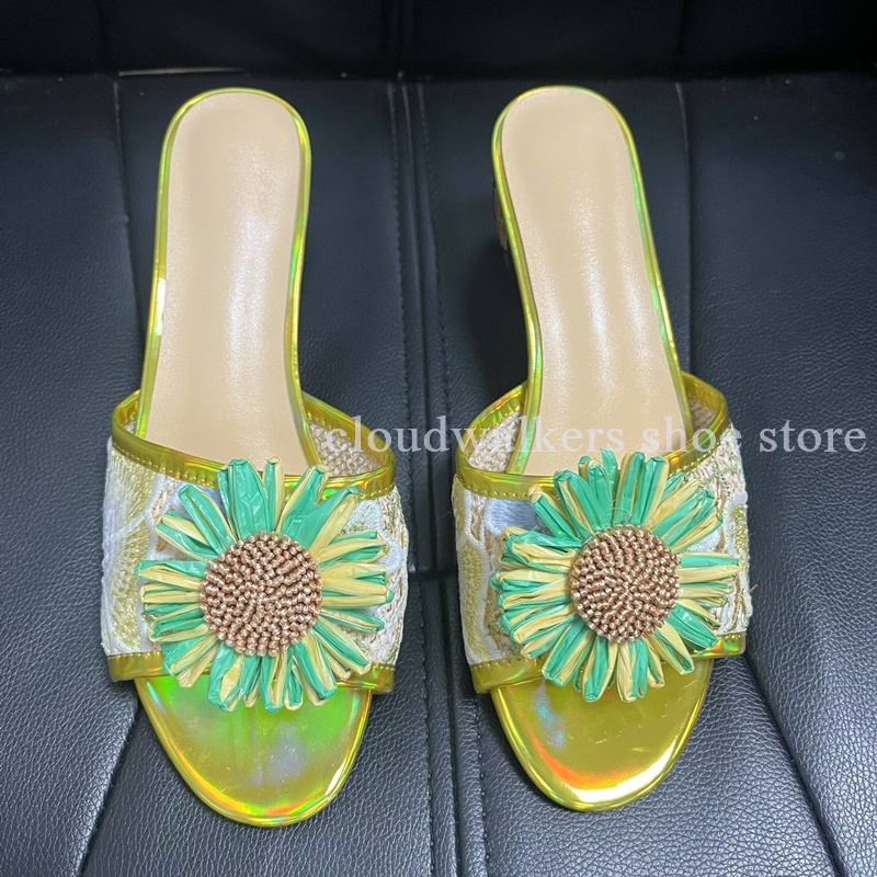 Schillernde bestickte Oberseit – Embroidery Embellishments Bewertung und Preis
